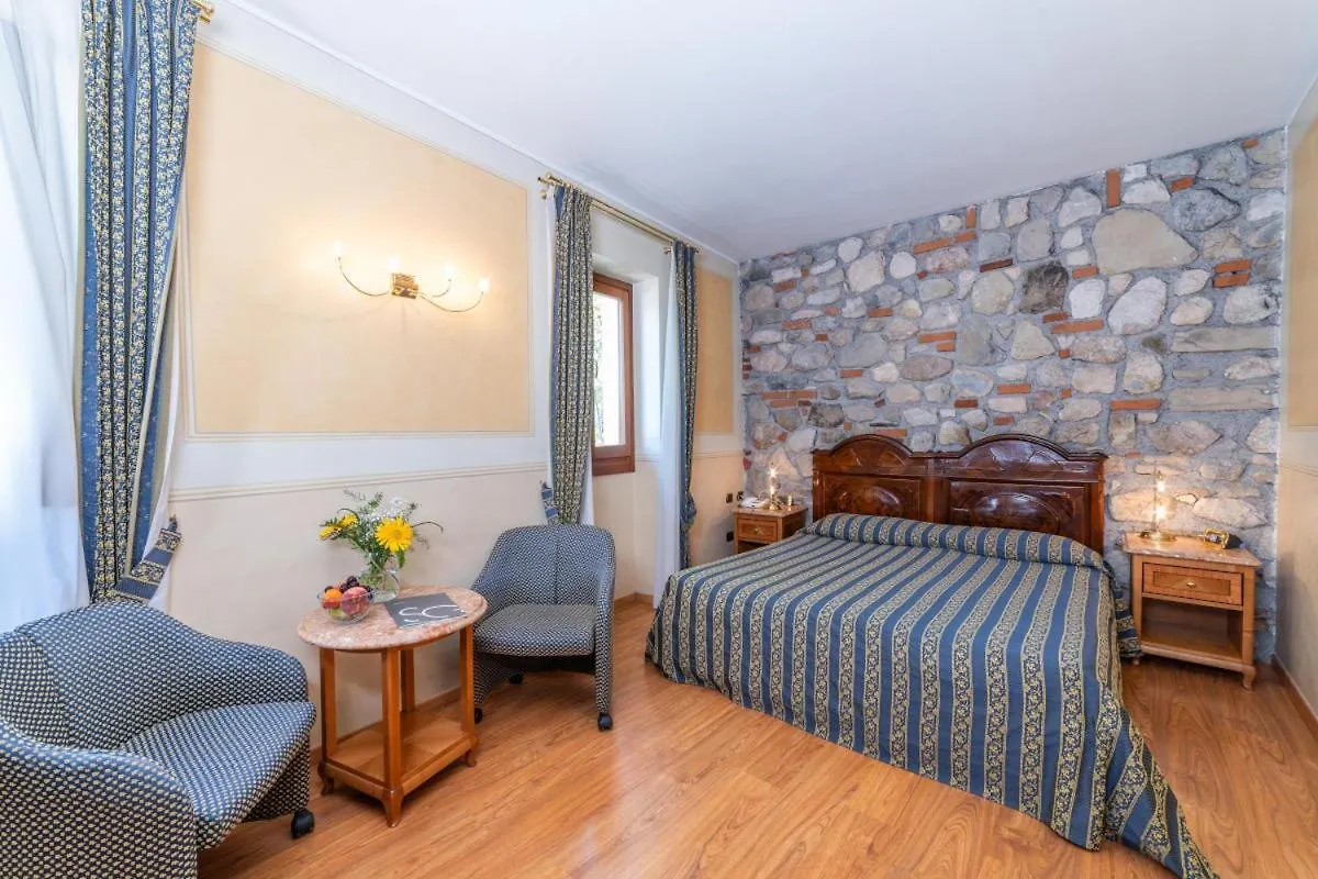 Hotel Porta Del Sole Soiano Del Lago Italië