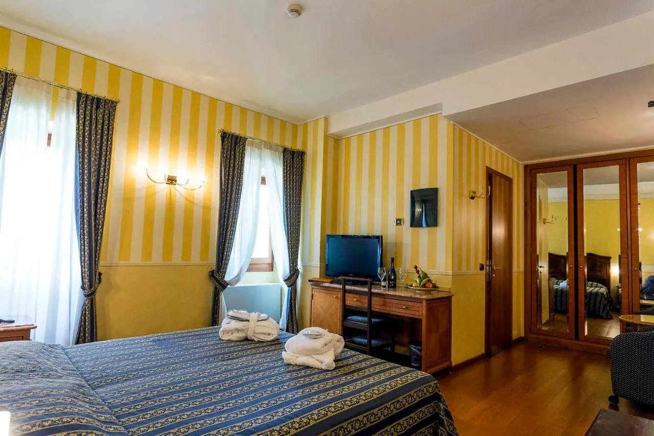 Hotel Porta Del Sole Soiano Del Lago