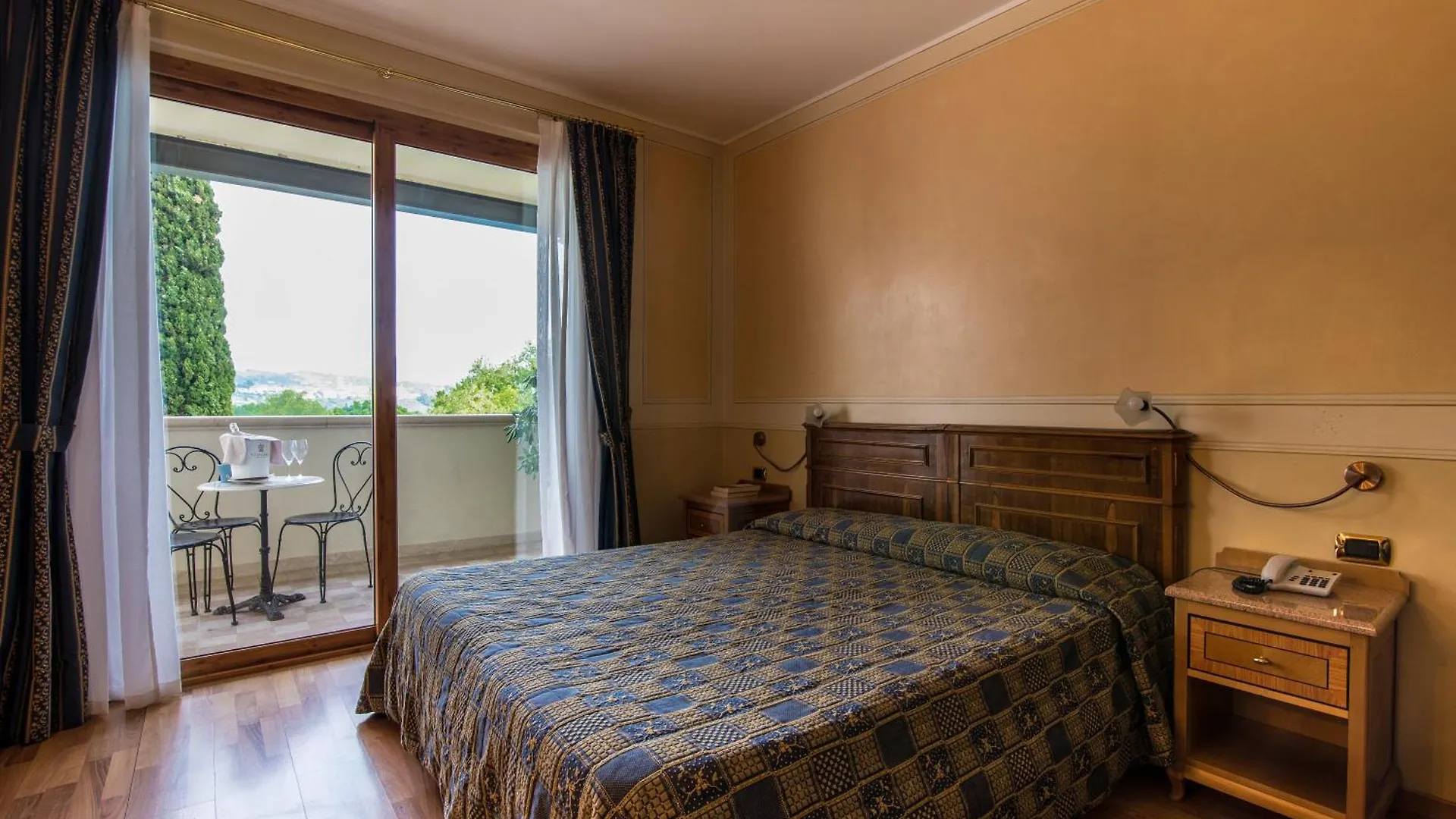 Hotel Porta Del Sole Soiano Del Lago