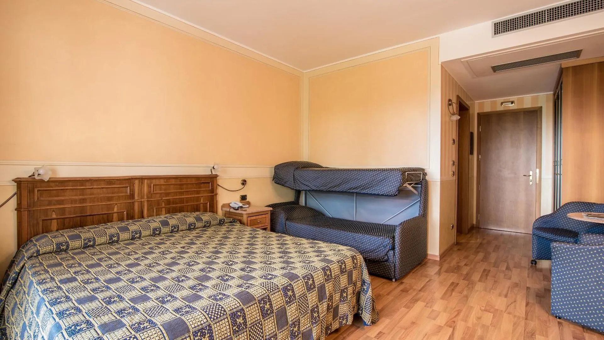 Hotel Porta Del Sole Soiano Del Lago Italie