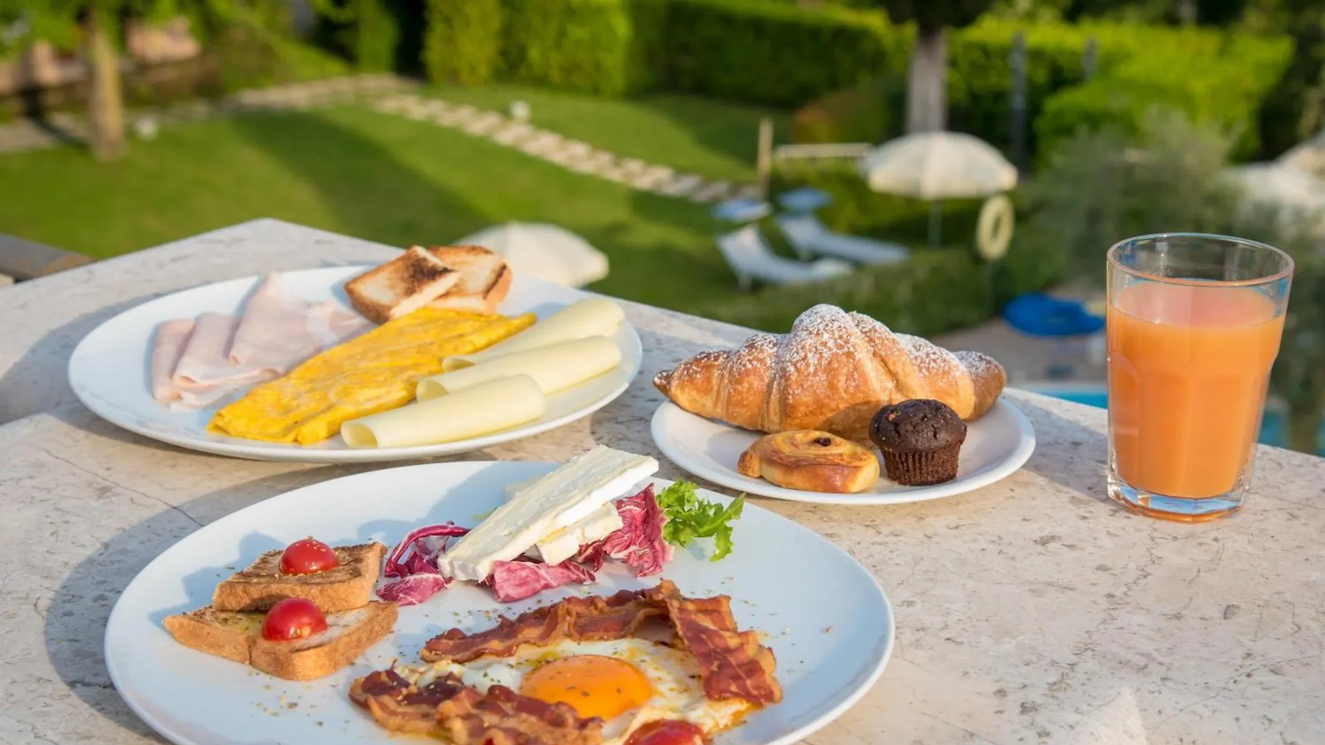 Hotel Porta Del Sole Soiano Del Lago Italie