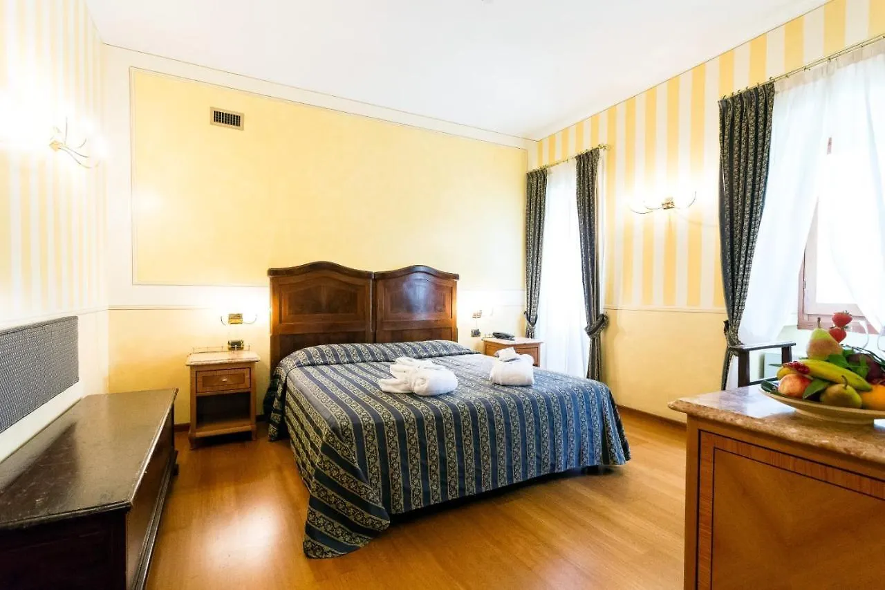 Hotel Porta Del Sole Soiano Del Lago